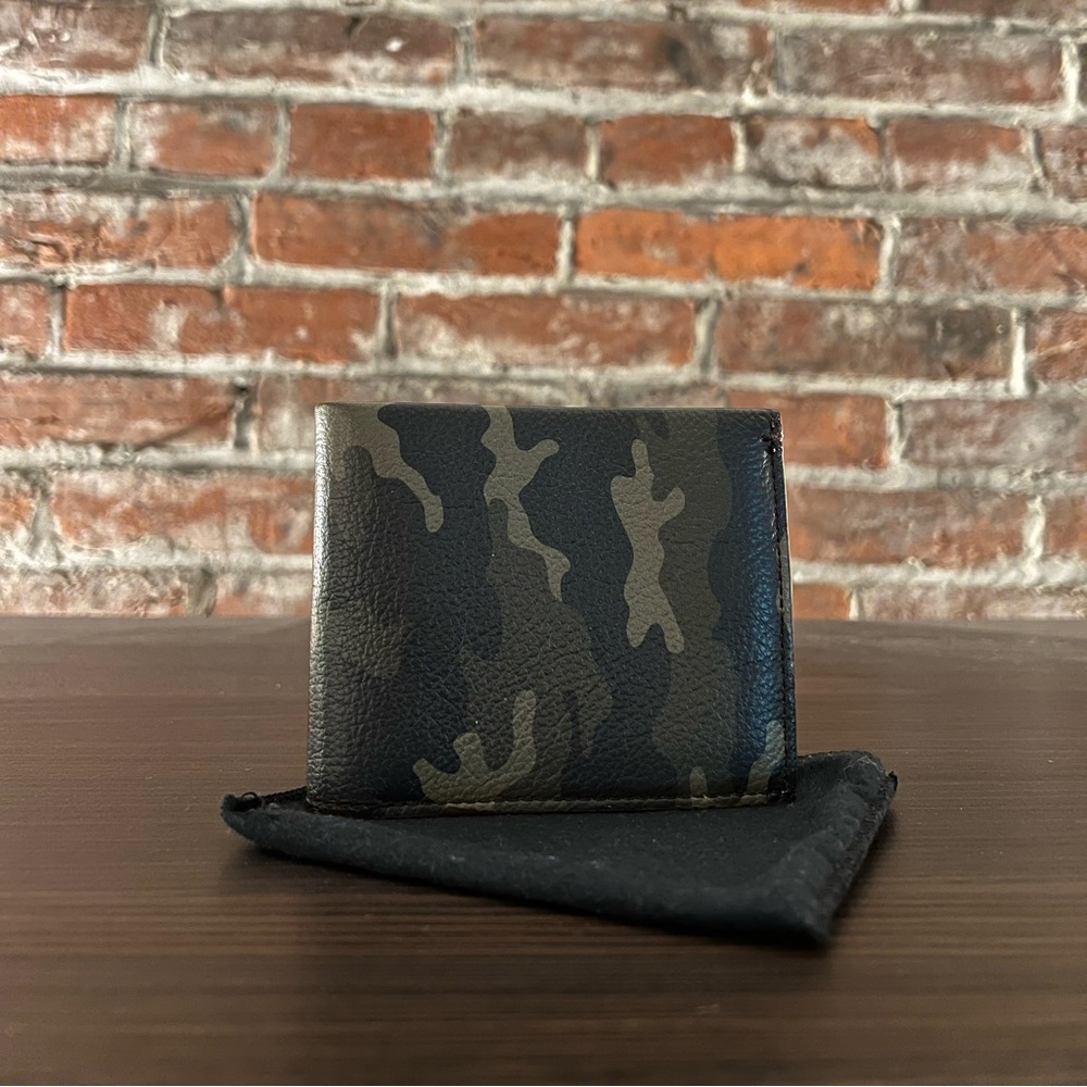 Allen Edmonds Devoe Street Camo Print Bifold Wallet